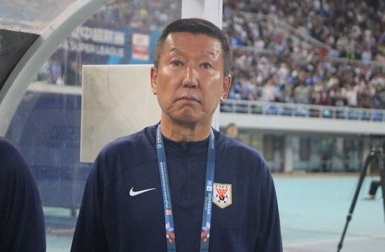 漂亮的妹妹脱衣服