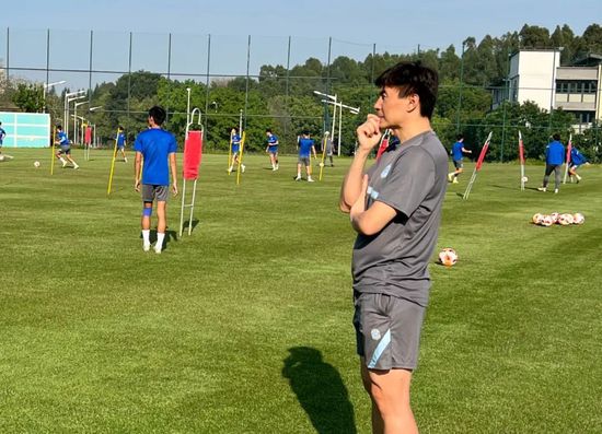 伊人情涩网