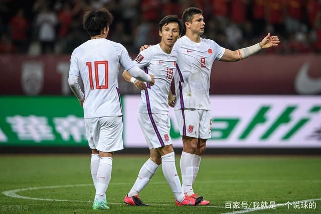 日本老师扒裙子打屁股网站